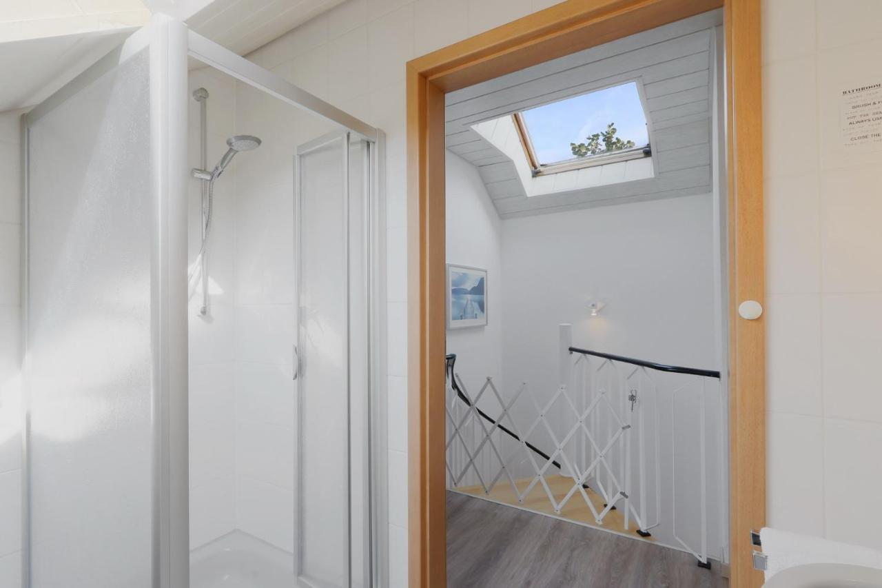 Seepark Kirchheim Ferienhaus Bei Diane Mit Sauna Exteriér fotografie