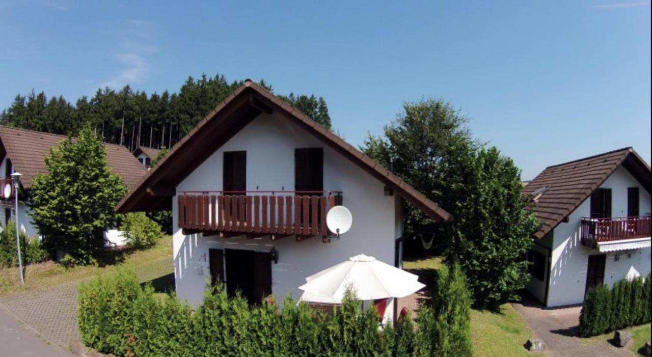 Seepark Kirchheim Ferienhaus Bei Diane Mit Sauna Exteriér fotografie