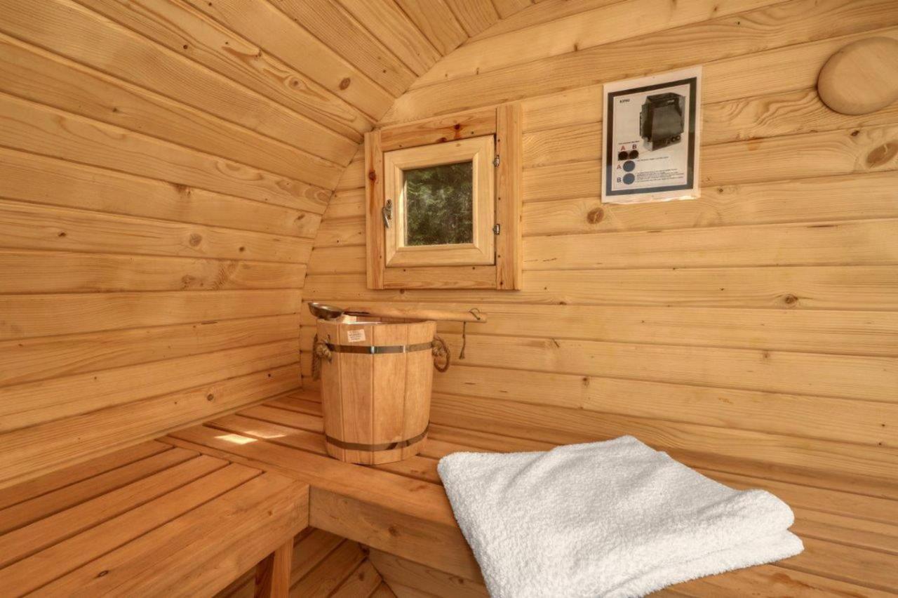 Seepark Kirchheim Ferienhaus Bei Diane Mit Sauna Exteriér fotografie