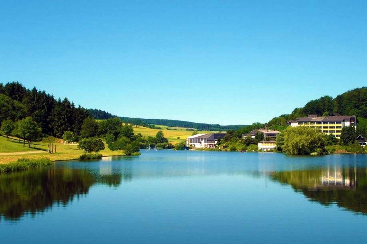 Seepark Kirchheim Ferienhaus Bei Diane Mit Sauna Exteriér fotografie