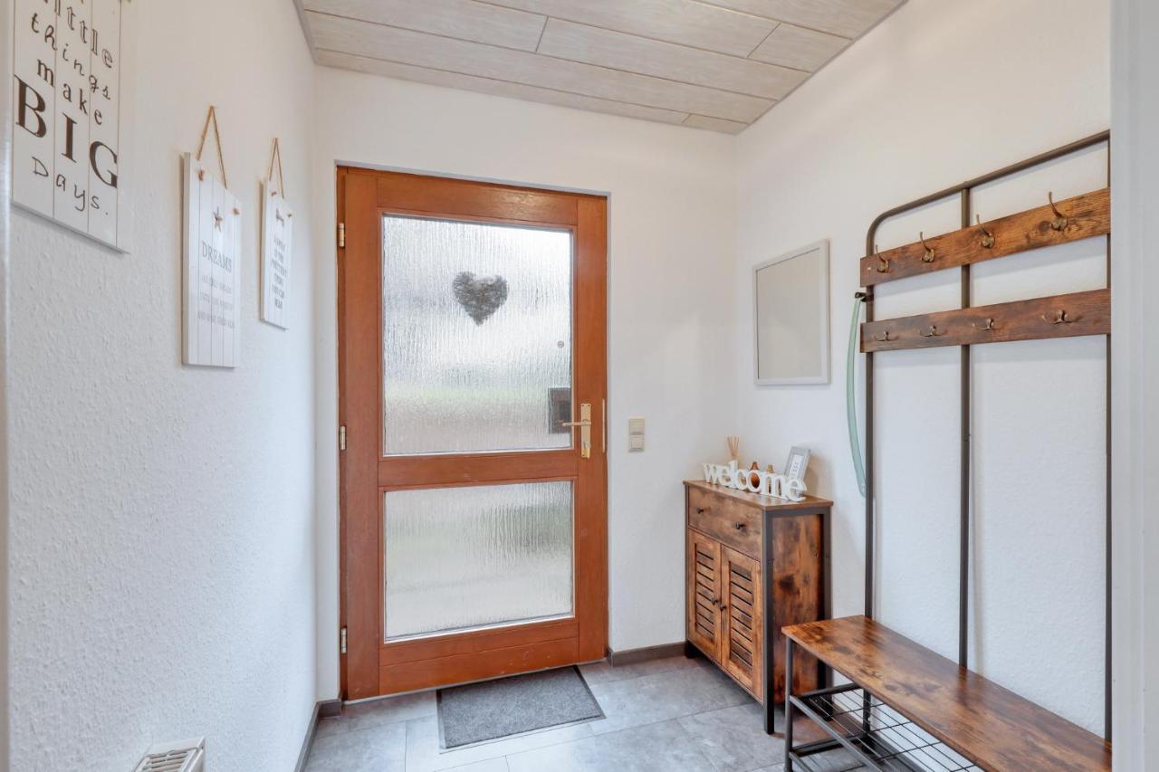 Seepark Kirchheim Ferienhaus Bei Diane Mit Sauna Exteriér fotografie